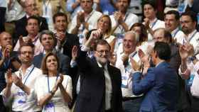 Mariano Rajoy, a su llegada al congreso del PP, el de su despedida.