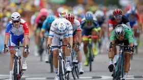 Peter Sagan gana un sprint en el Tour de Francia por delante de Kristoff y Demare