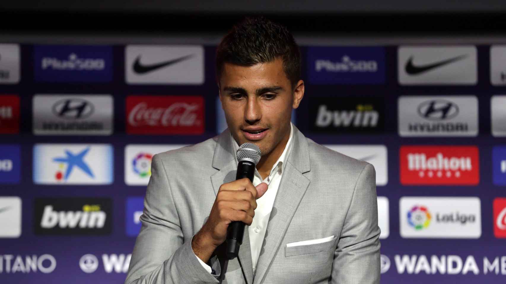Rodrigo, durante su presentación con el Atlético de Madrid