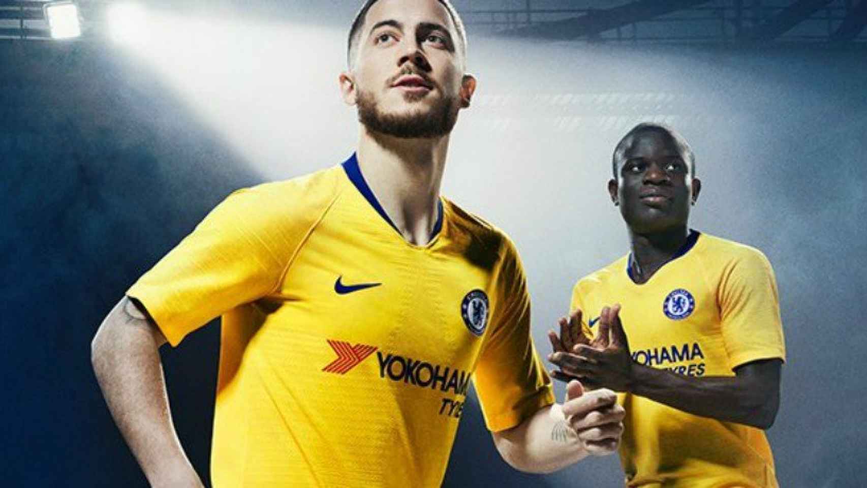 Hazard presenta la segunda camiseta del Chelsea. Foto Twitter (@ChelseaFC)