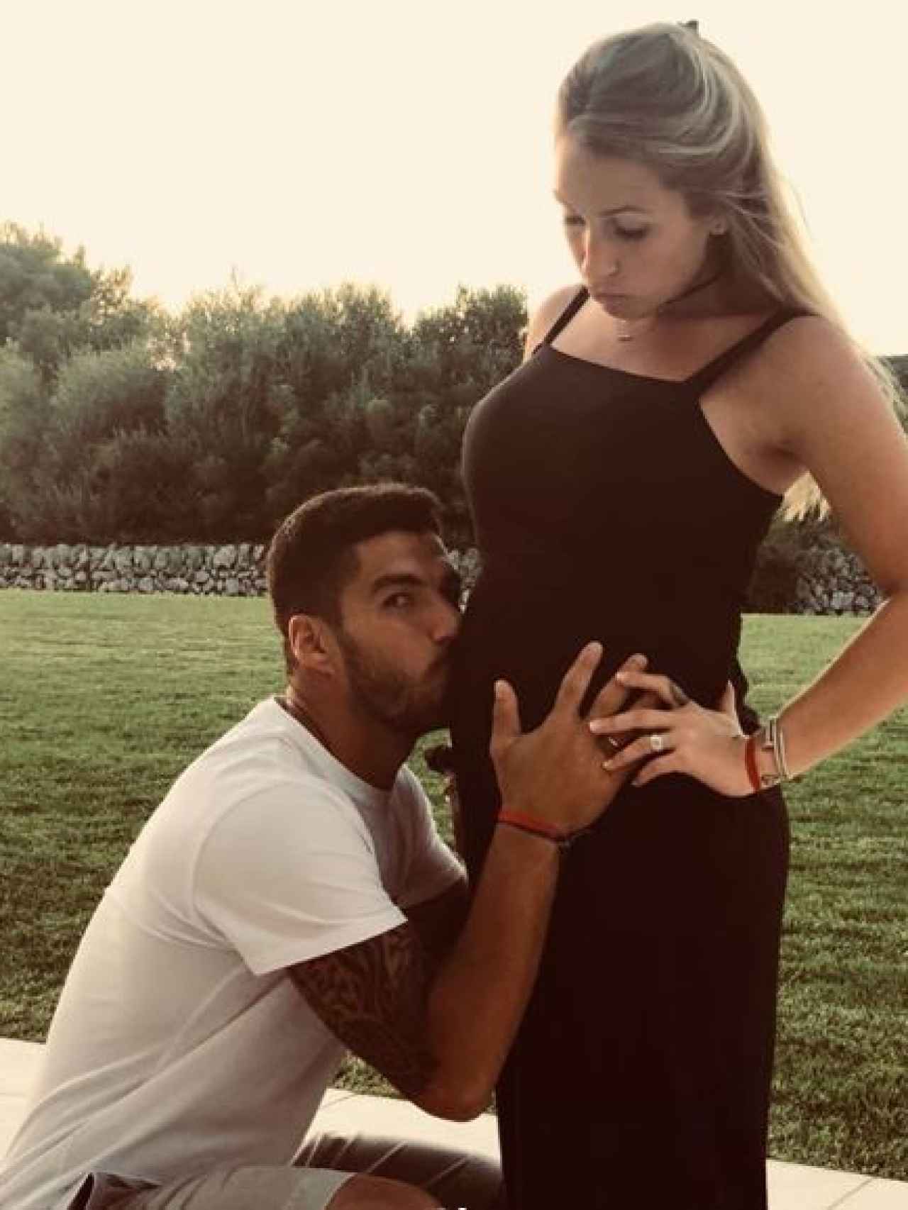 Luis Suárez y Sofía Balbi confirman su embarazo.