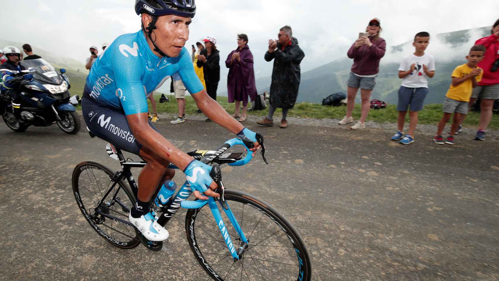 Nairo Quintana en la subida al Col du Portet.