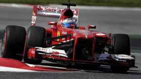 Fernando Alonso en una de sus temporadas con Ferrari. Foto: EFE