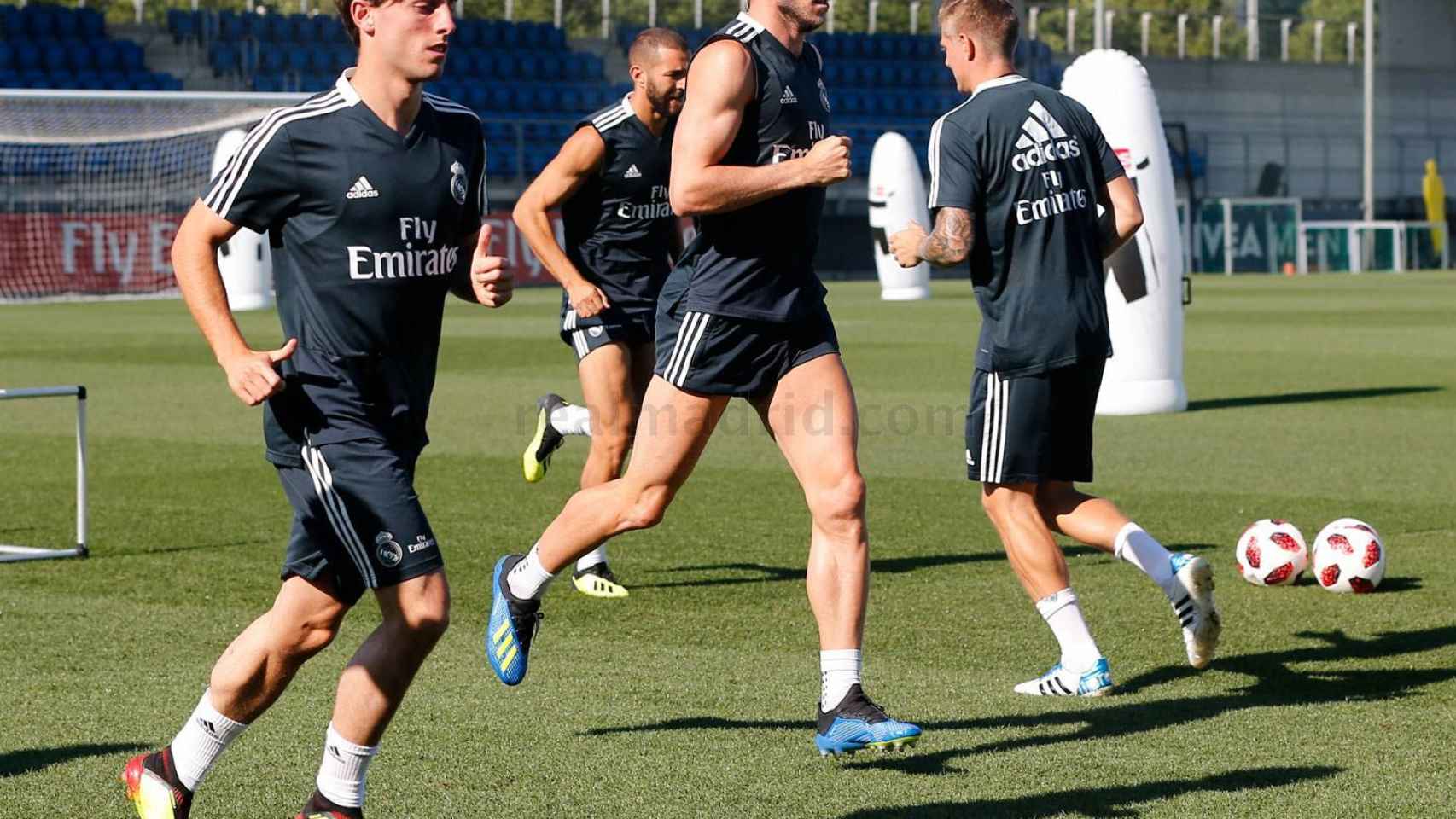 Odriozola, Bale, Kroos y Benzema hacen carrera continua en el entrenamiento del Real Madrid