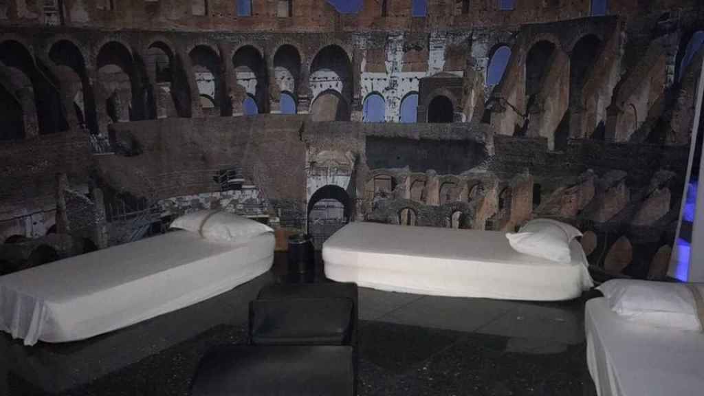 Una de las habitaciones del Azamara Quest en la fiesta sexual dedicada a Roma