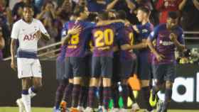 Los jugadores del Barcelona celebran uno de los goles ante el Tottenham