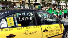 El Taxi responde a Fomento: O licencia urbana o huelga indefinida