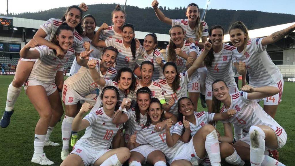 insondable Administración Sociedad El mundo del deporte se rinde al triunfo de la sub 19 en la Eurocopa  femenina