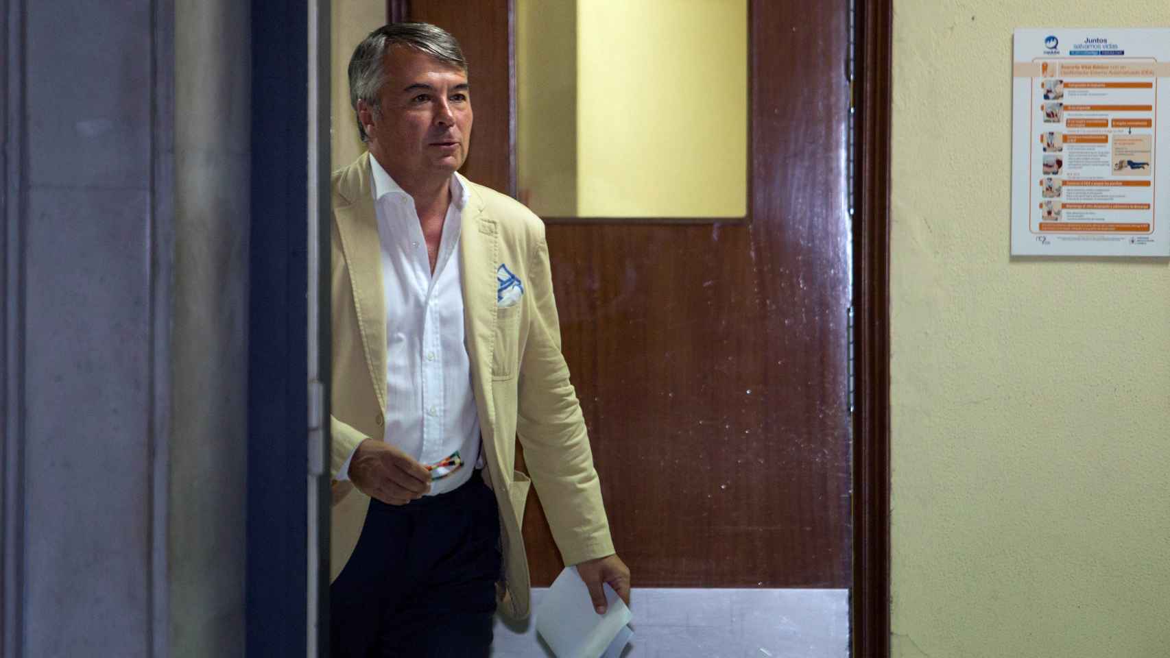 Agustín Martínez, abogado de Boza, el pasado jueves en el Juzgado de guardia de Sevilla