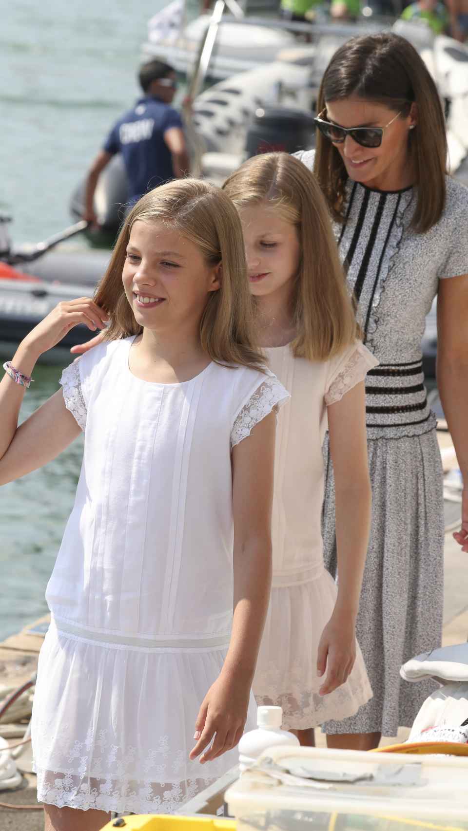 La reina Letizia y sus hijas en Palma.
