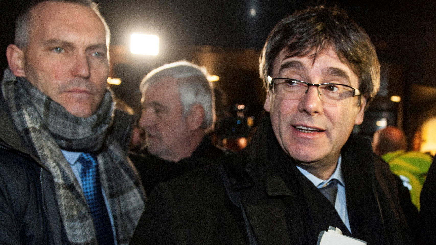 Interior deniega escolta a Puigdemont por estar prófugo y no ser autoridad