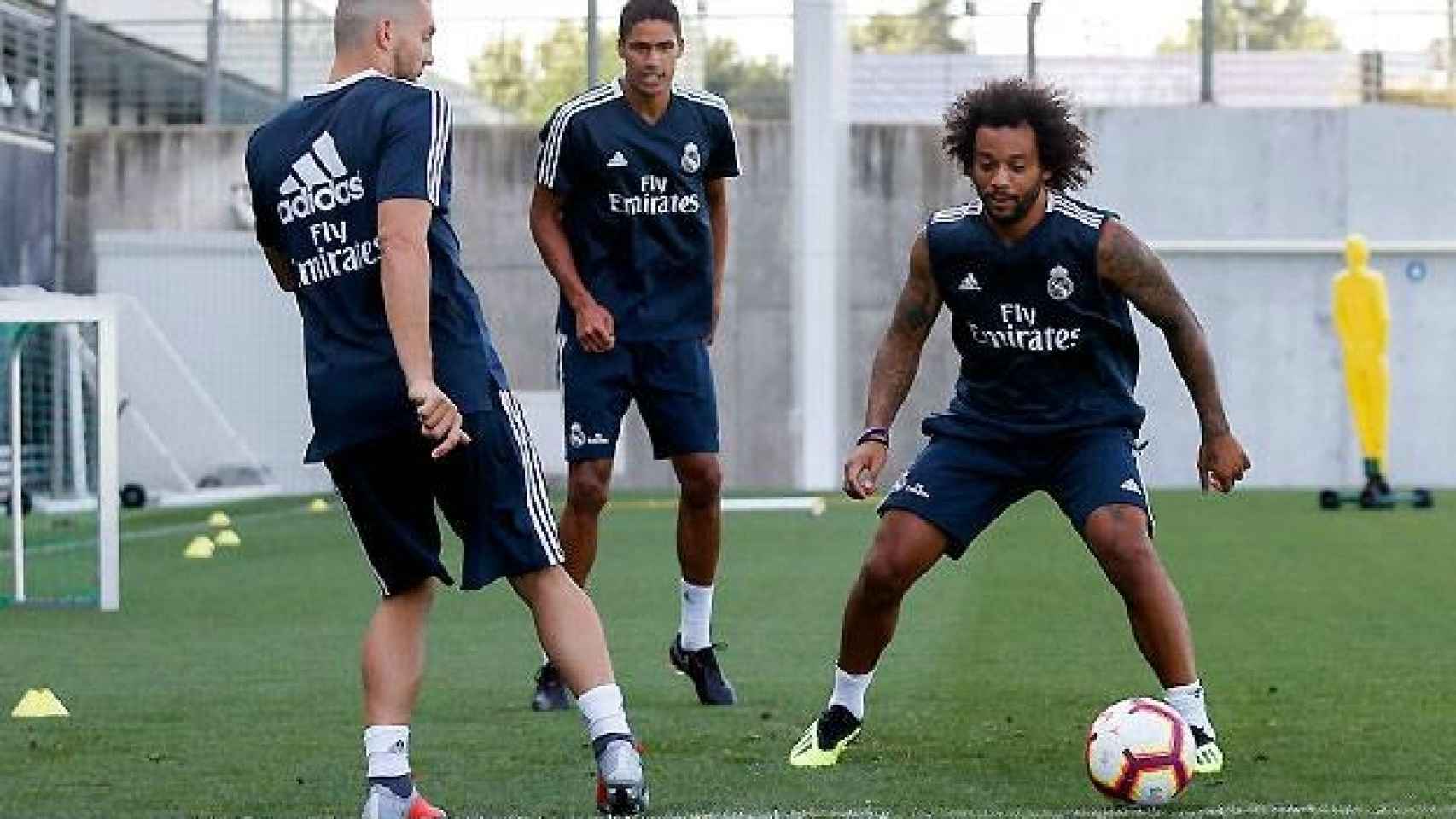 Varane, Kovacic y Marcelo entrenando con el Real Madrid
