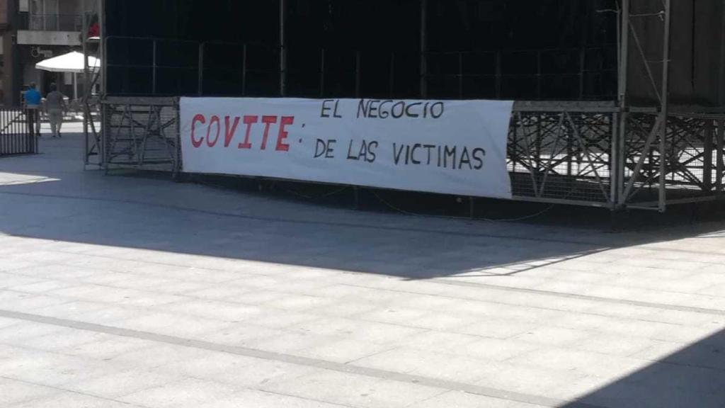 Pancarta en Lasarte contra Covite el día de la liberación de Santi Potros.