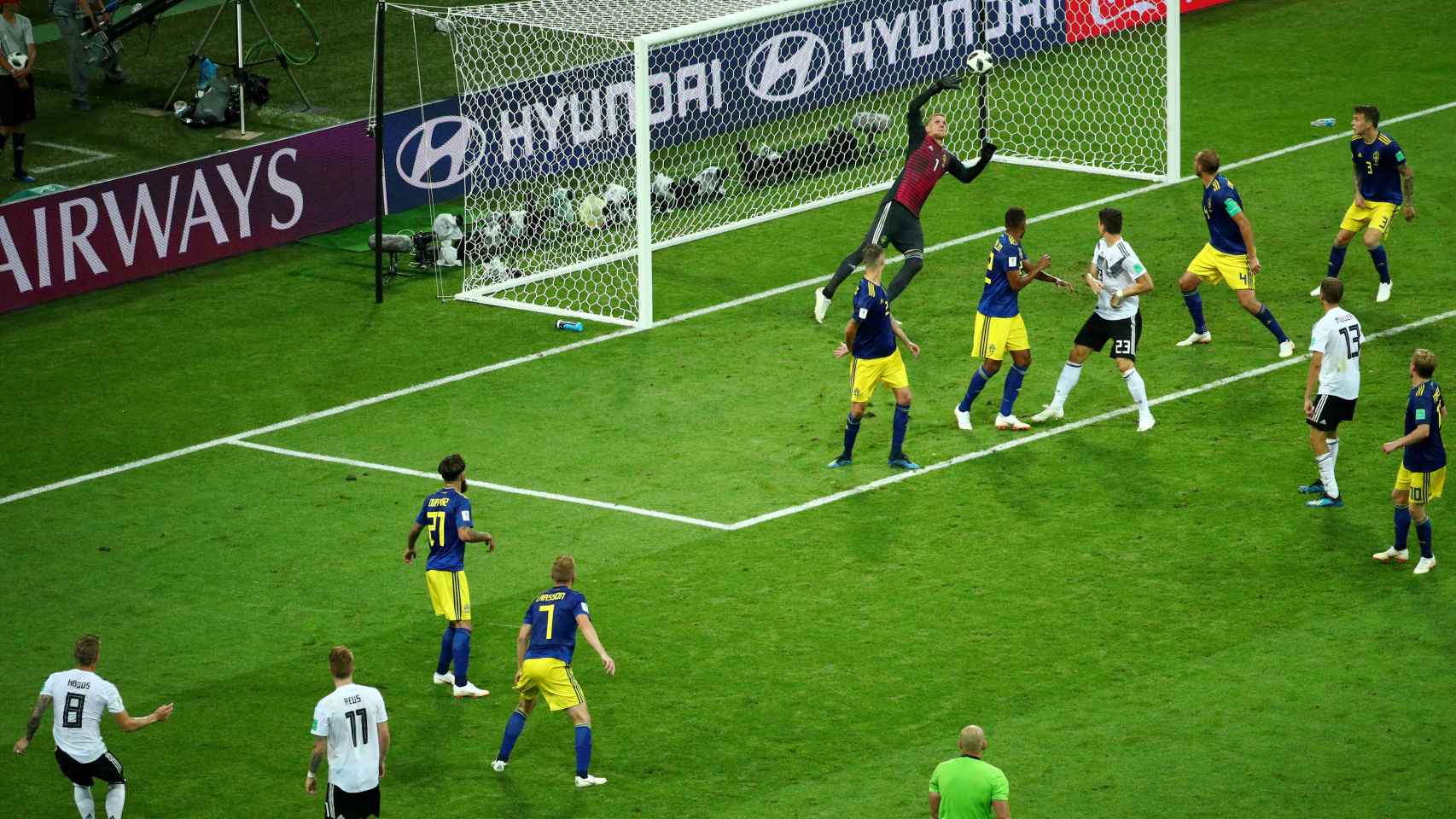 Kroos marcando el gol con Alemania