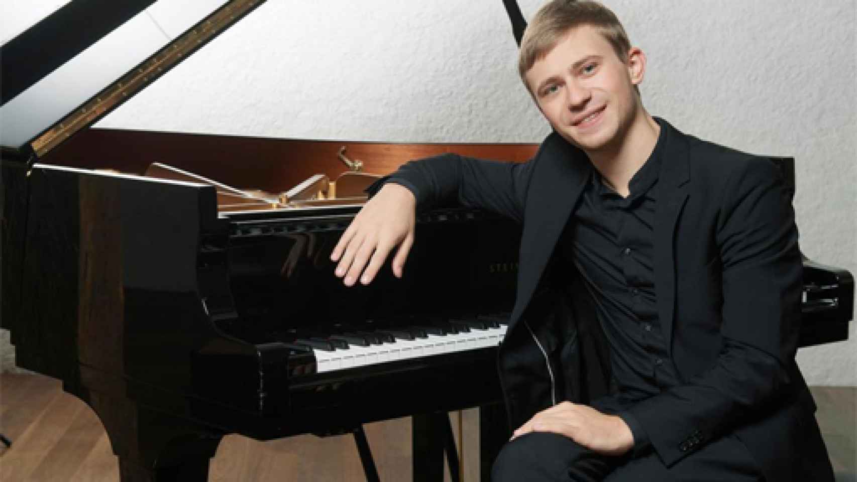 Image: Dmytro Choni gana el Concurso Internacional de Piano de Santander Paloma O'Shea