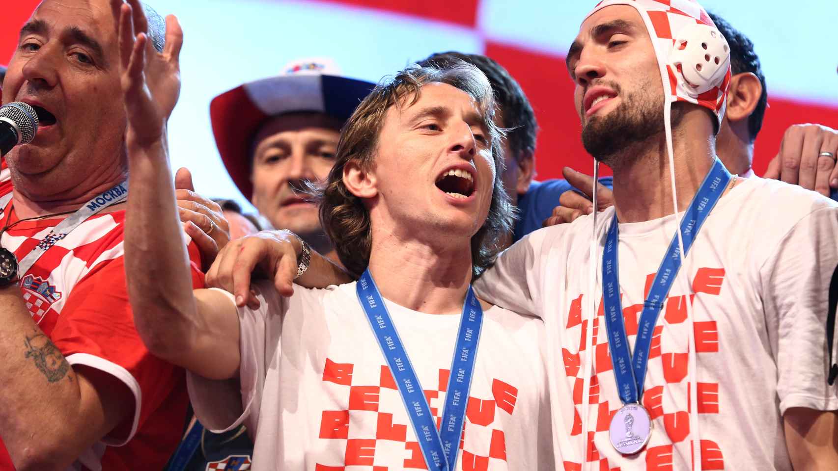 Modric y Kovacic celebran la segunda plaza en el Mundial con Croacia