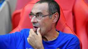 Sarri, entrenador del Chelsea, en el banquillo