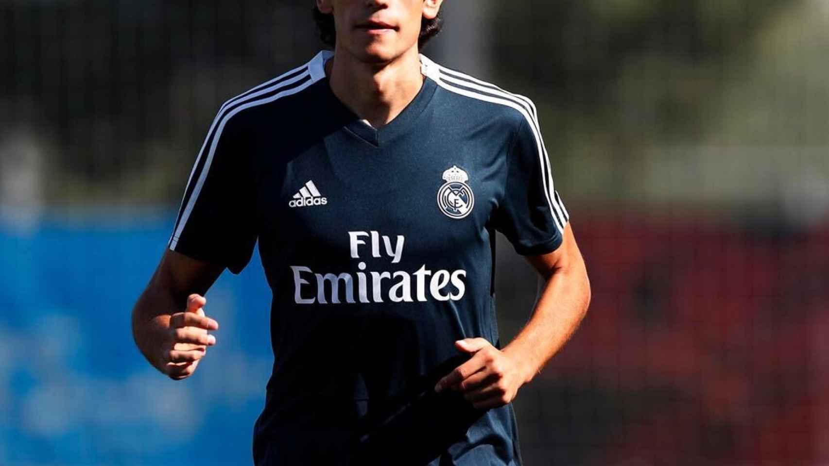 Vallejo entrena con el Real Madrid. Foto: Twitter (@JesusVallejo)