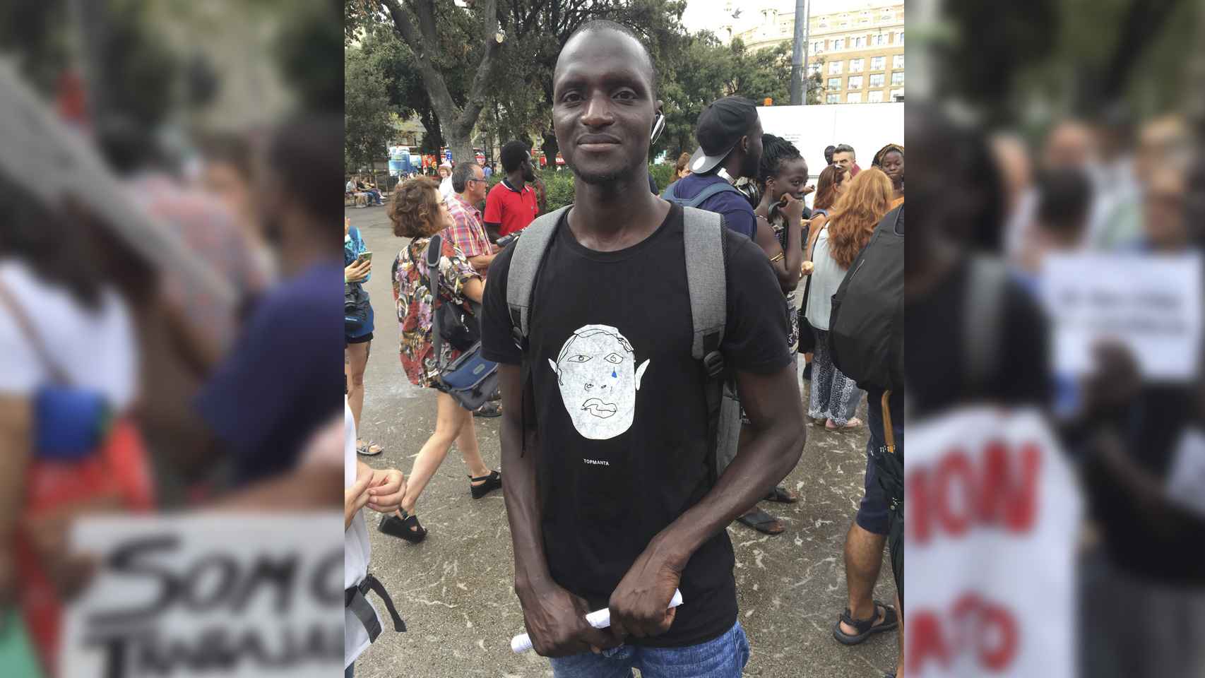 El mantero Lamine Sarr, el ‘Espartaco’ de los esclavos del siglo XXI: “En España hay negrofobia”