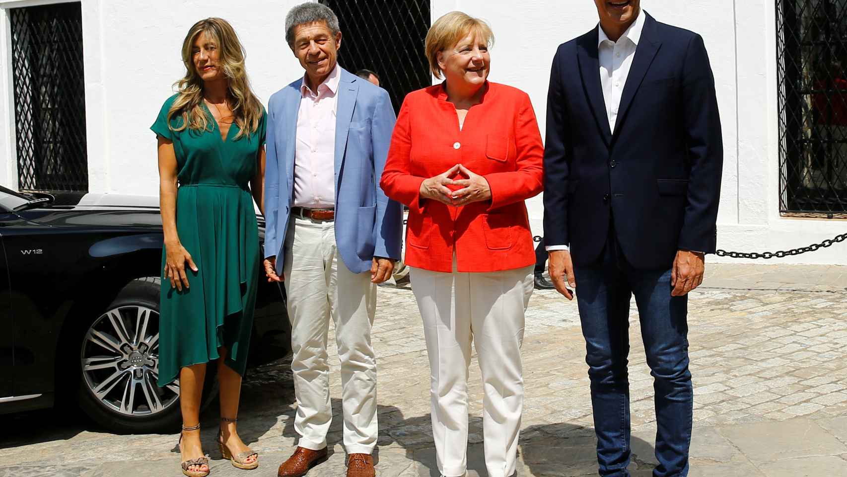 Pedro Sánchez y Angela Merkel, junto a sus respectivas parejas en el Palacio de los Gazules.