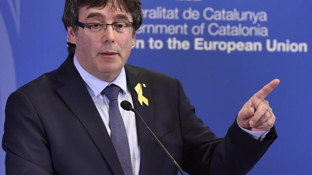 Puigdemont: No podemos ser tan ingenuos para pensar que los socialistas ahora son serios