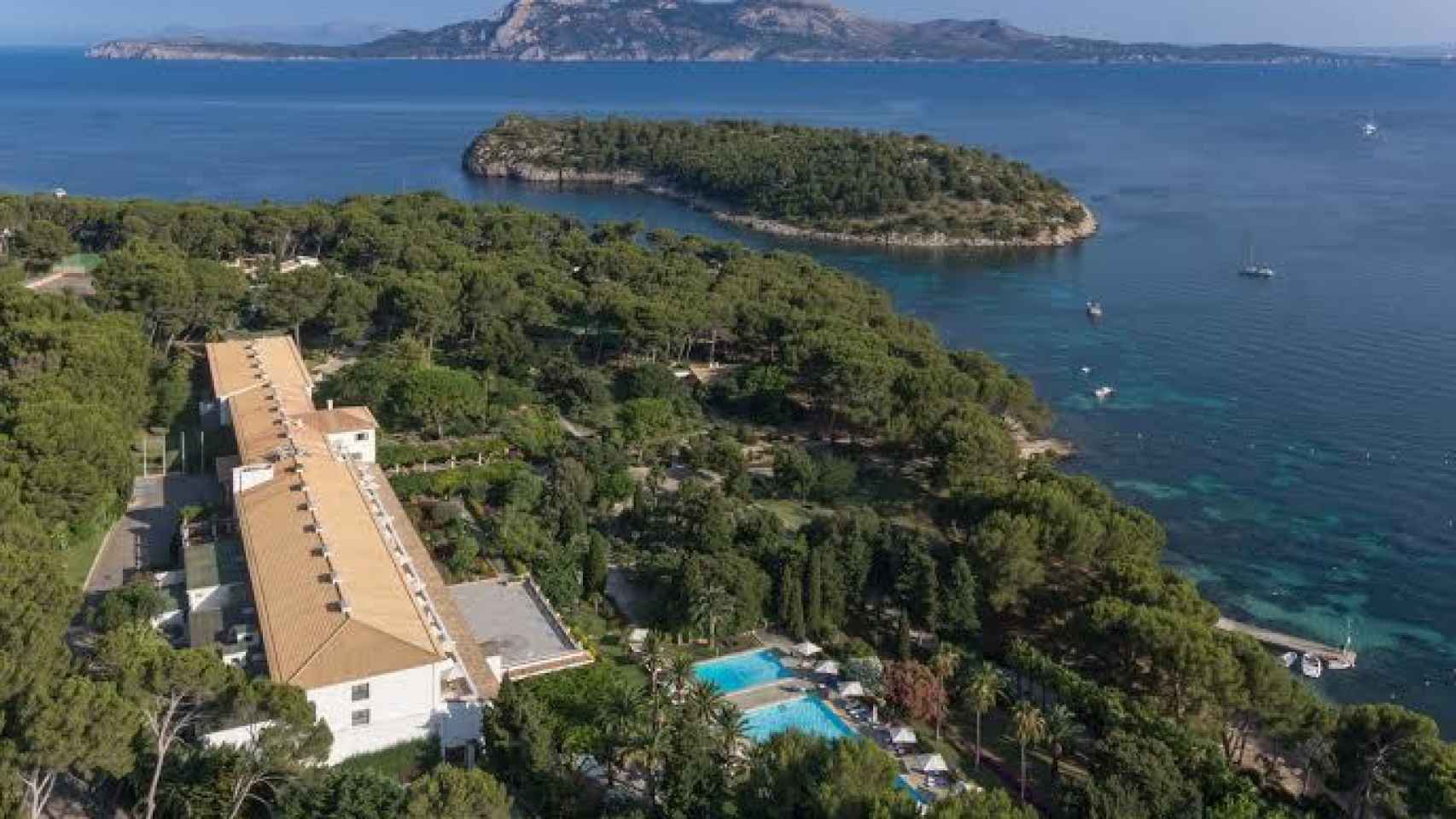 Vista aérea del hotel Formentor, el punto más la norte de Mallorca.