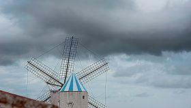 Las nubes se ciernen sobre Sant Lluís, Menorca. (Archivo)