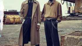 Dos modelos posando para la nueva campaña  'Fall Winter' de Zara.