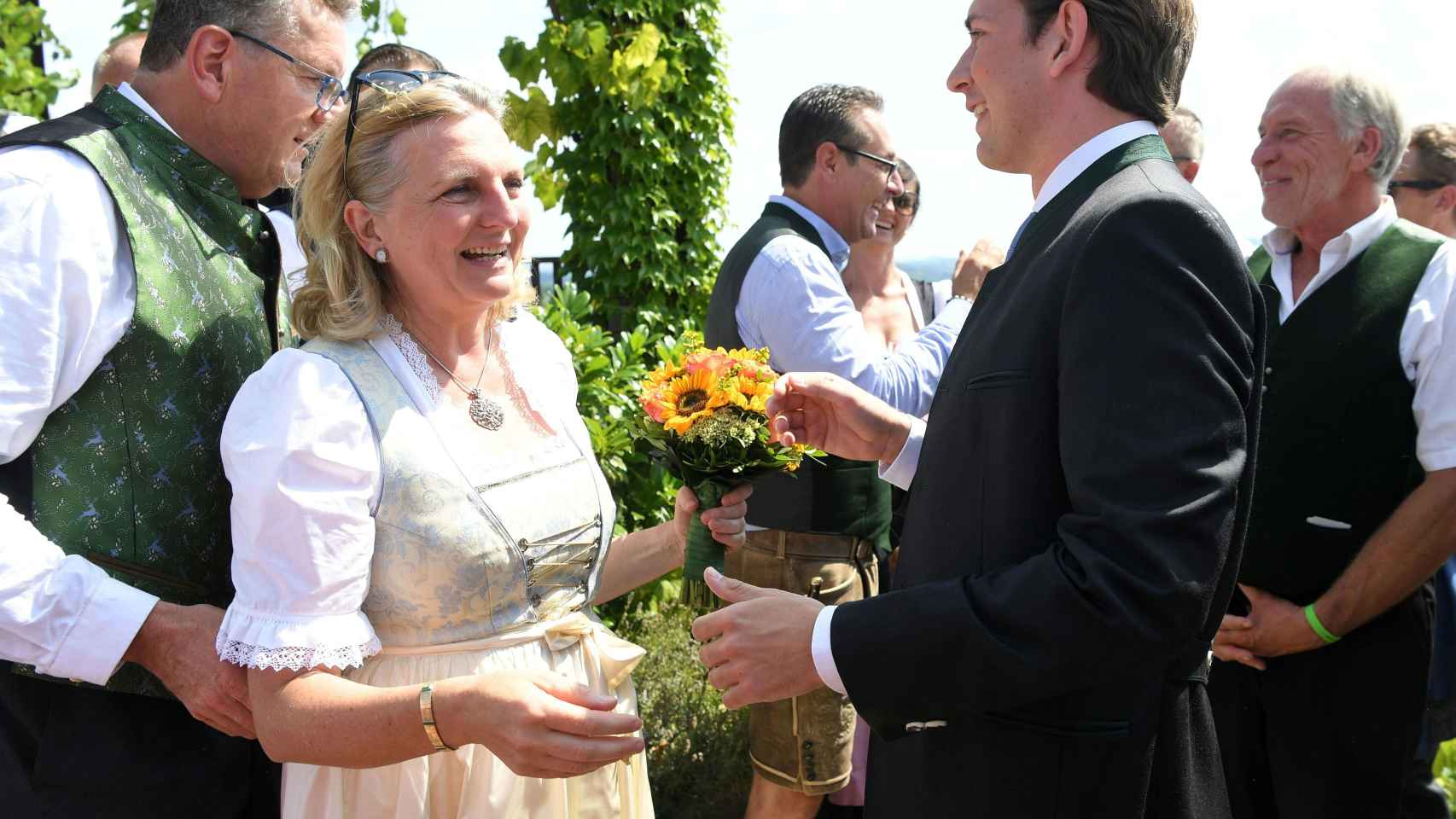 La ministra de Exteriores, Karin Kneissl, en su boda.