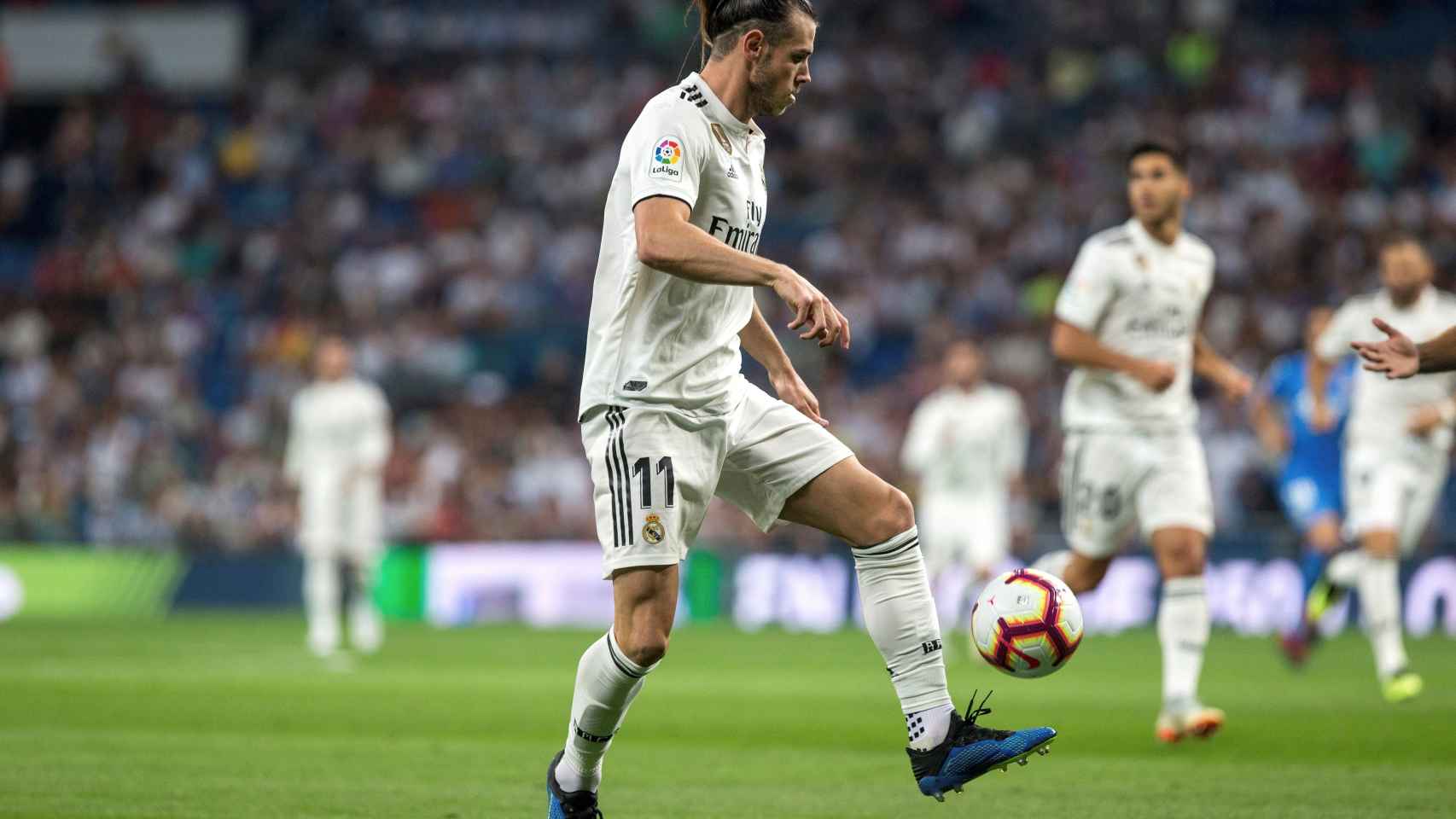 Gareth Bale, controlando un balón
