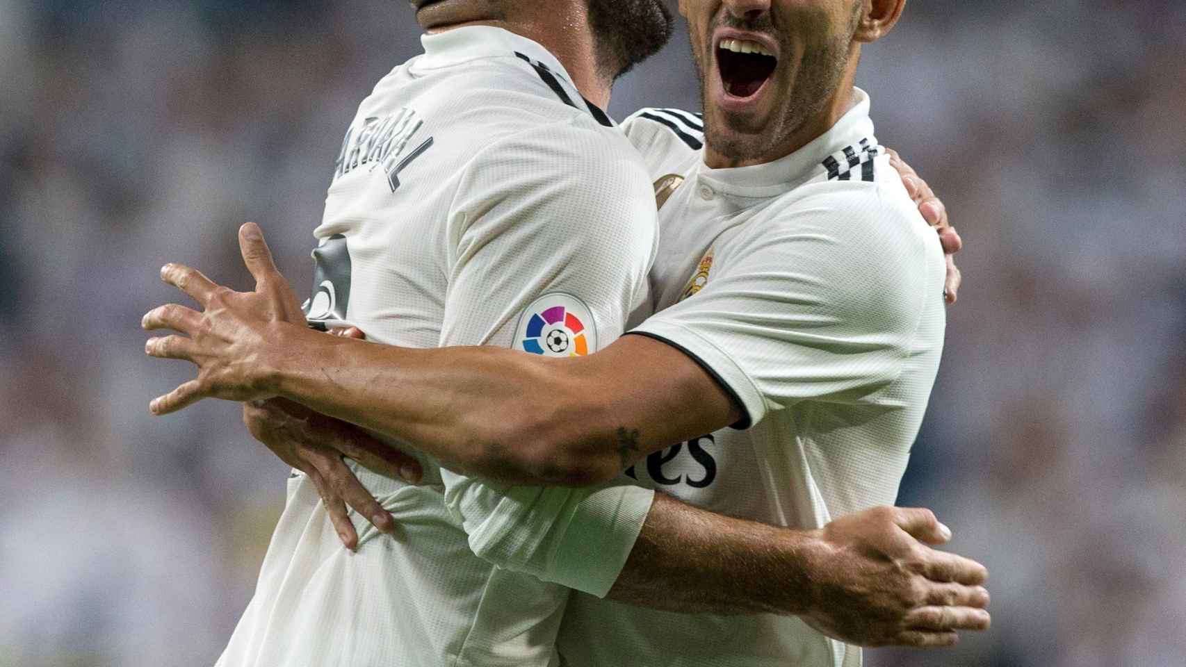 Dani Ceballos y Dani Carvajal celebran un gol