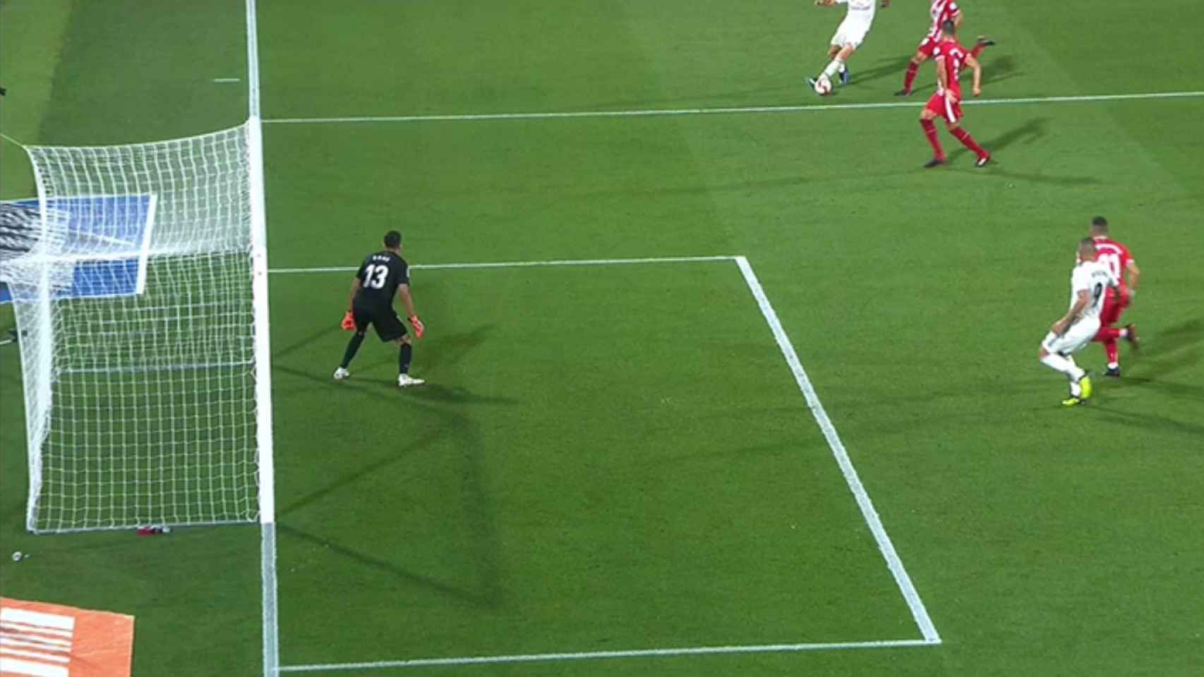 El VAR confirma el gol legal de Benzema al Girona