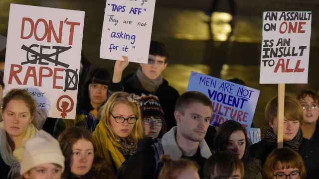 Imágenes de una protesta en la Universidad de Edimburgo contra las fraternidades