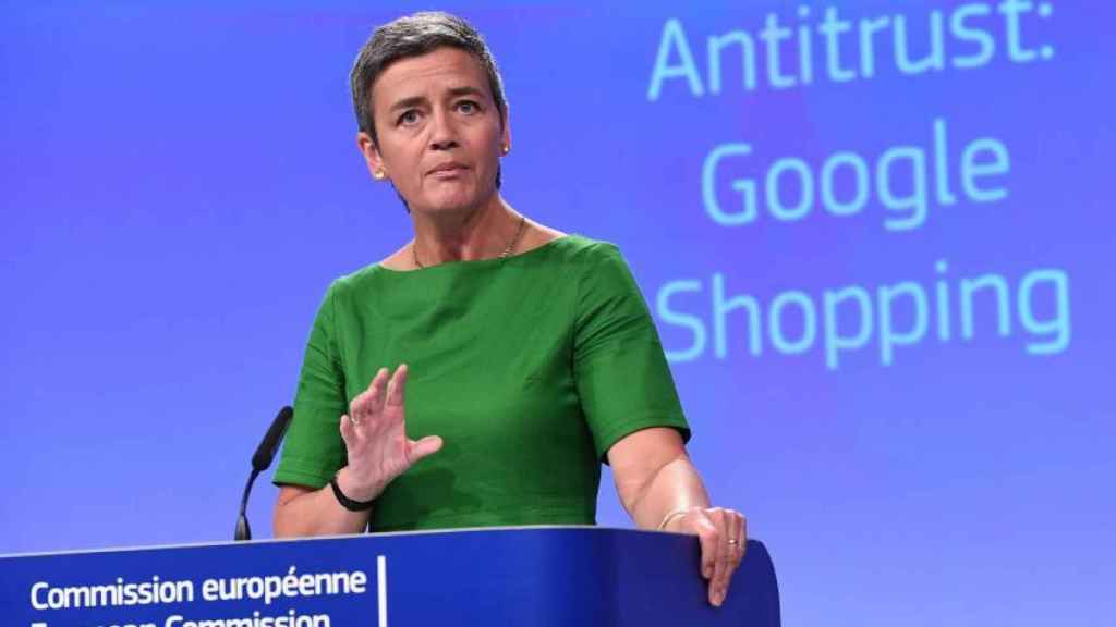 La Comisión Europea sanciona a Google con una multa récord.