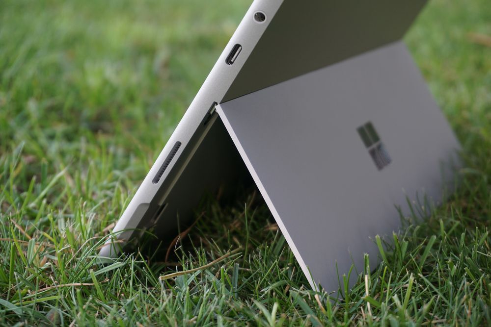  Microsoft Surface Go 3 - Pantalla táctil de 10,5 pulgadas -  Intel® Pentium® Gold - Memoria de 4 GB - 64 GB eMMC - Solo dispositivo -  Platino (último modelo) : Electrónica