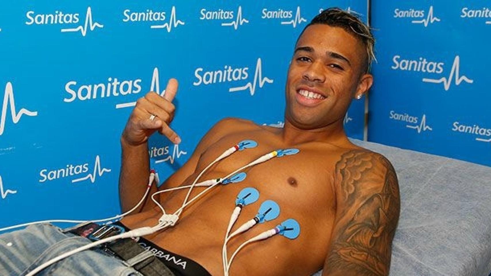 Mariano pasa reconocimiento médico con el Real Madrid y va a Valdebebas