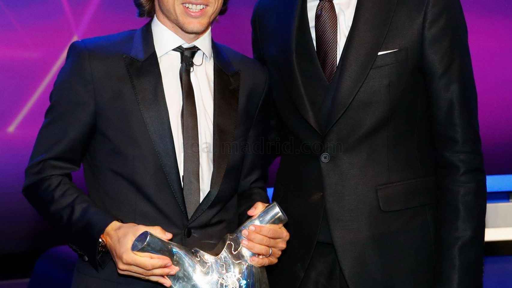 Luka Modric junto a Kaká