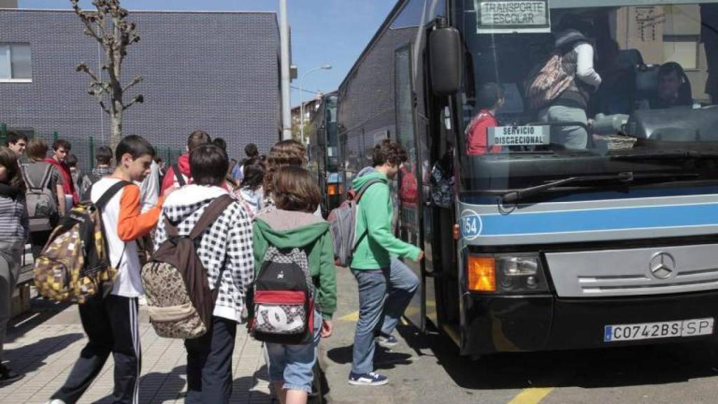 Las ayudas para el transporte de la mayoría de las comunidades autónomas no se aplican a alumnos de infantil.