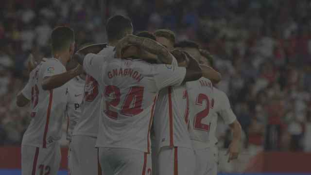 Los jugadores del Sevilla, celebrando un gol
