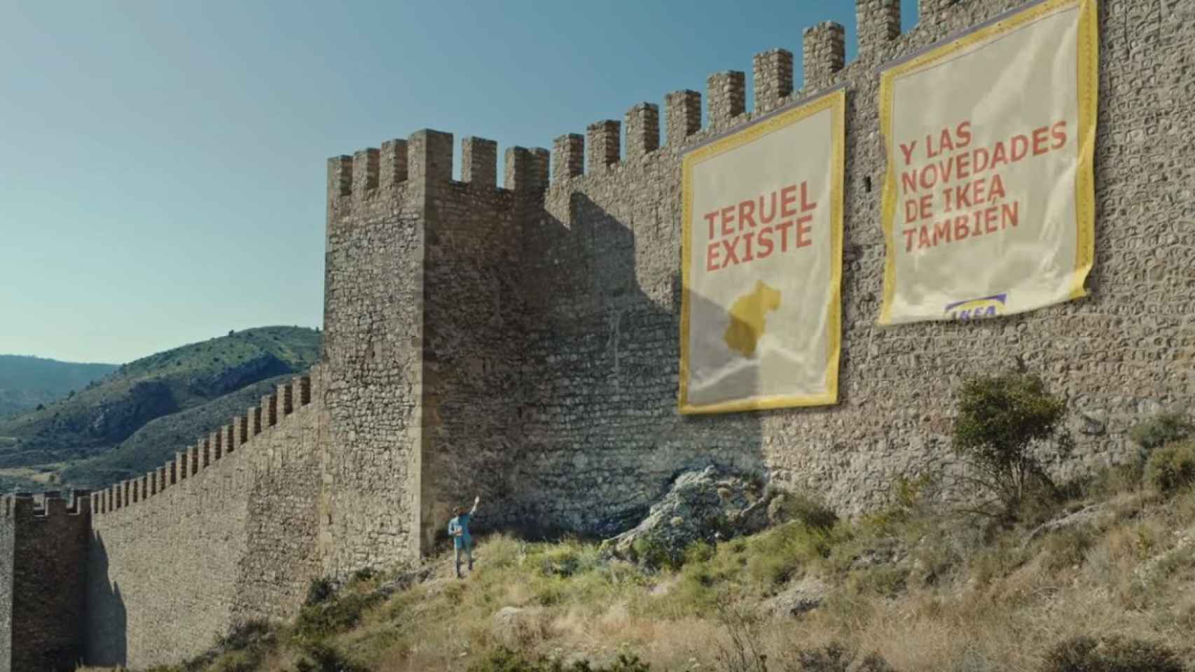 Fotograma del anuncio de Ikea en las murallas de Albarracín (Teruel).