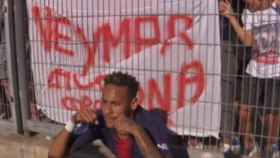 Neymar se burla de los aficionados del Nimes