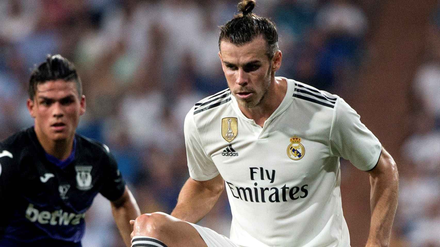Gareth Bale, controlando un balón