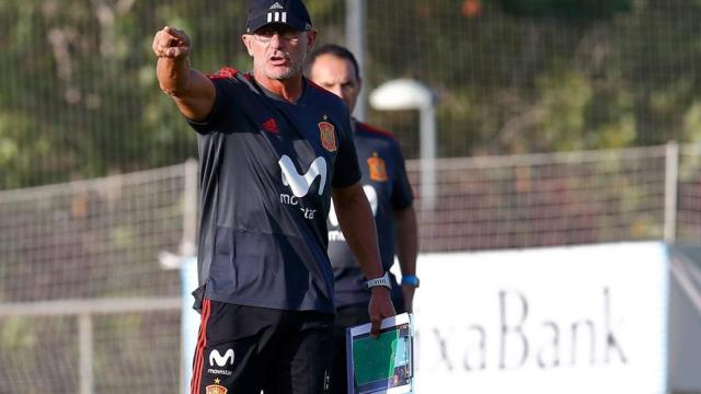 Luis de la Fuente dirigiendo el entrenamiento de la selección española Sub21. Foto: Facebook (@SeFutbol)