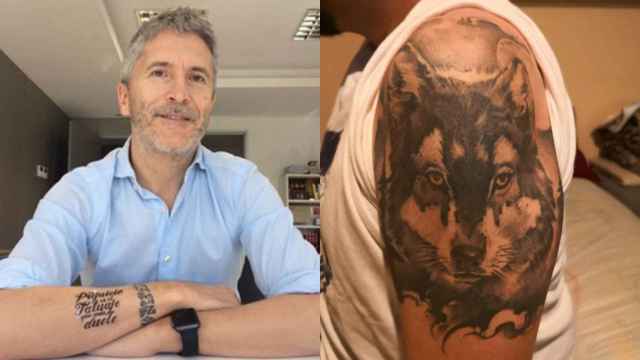 El tatuaje del ministro Marlaska y el de Raúl Lobato, Guardia Civil.