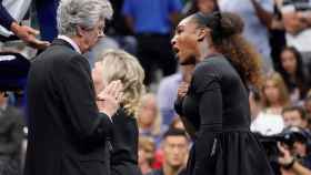 Serena Williams discute con el juez de silla en la final del US Open
