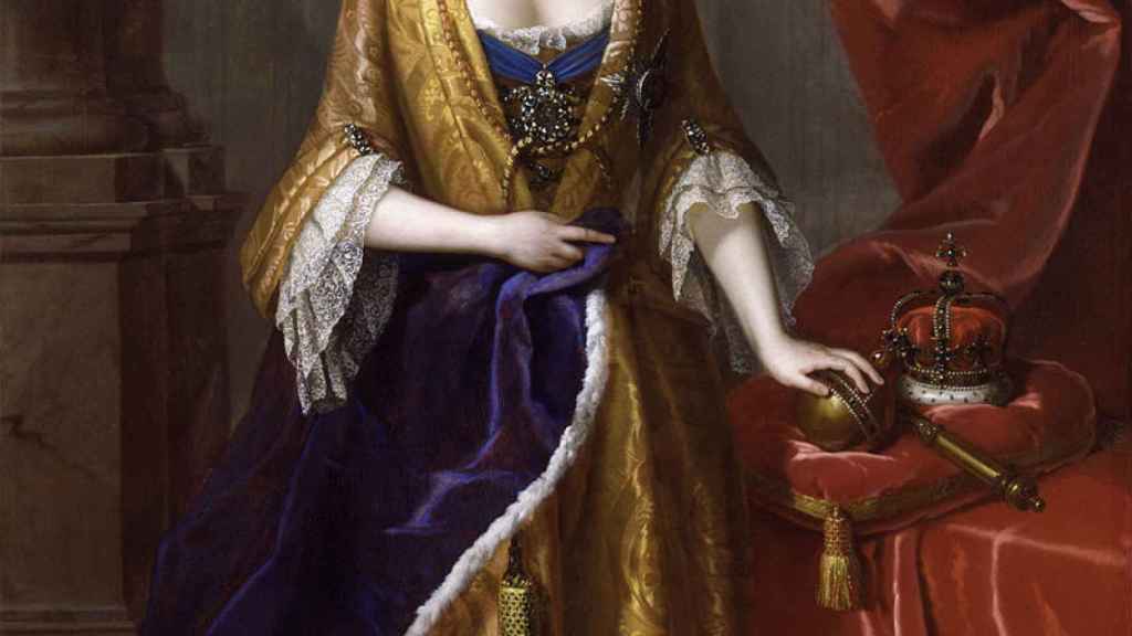 Ana Estuardo pintada en 1705 por Michael Dahl.
