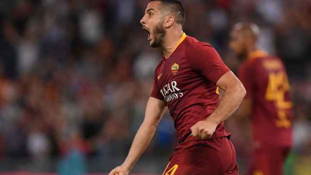 Manolas celebra un gol con la Roma en el partido ante el Atalanta