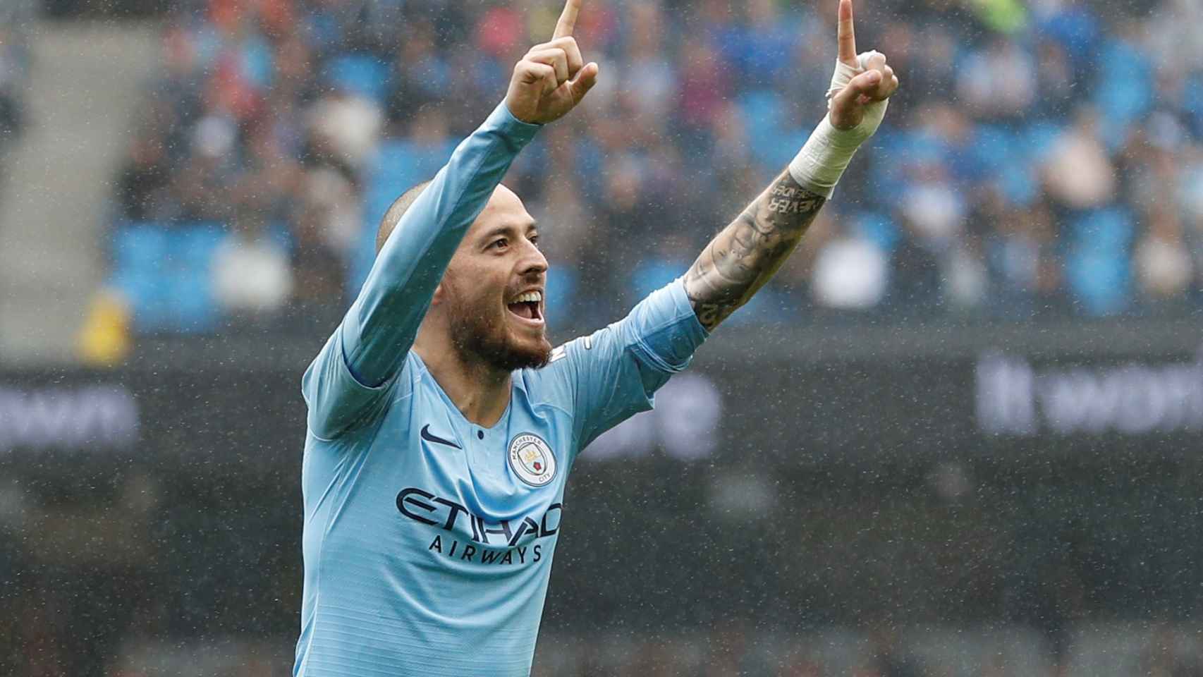 Silva celebra un gol con el City.