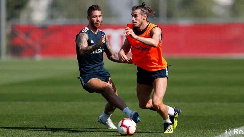 Bale y Sergio Ramos durante el entrenamiento