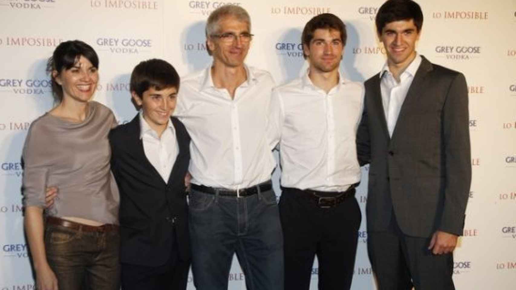 La familia Álvarez Belón al completo. De izquierda a derecha: María (la madre), Simón (el pequeño), Enrique (el padre), Lucas (el mayor) y Tomás
